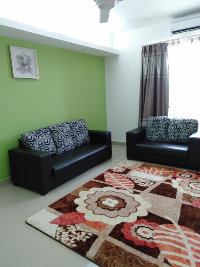 Risqi Apartment 2 Bedroom Wakaf Che Yeh Kota Bharu Ngoại thất bức ảnh