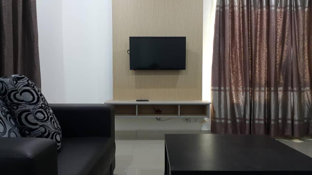 Risqi Apartment 2 Bedroom Wakaf Che Yeh Kota Bharu Phòng bức ảnh